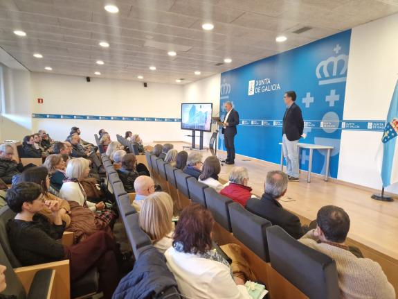 Imaxe da nova:A Delegación Territorial de Pontevedra homenaxea aos 20 funcionarios xubilados durante o ano 2024