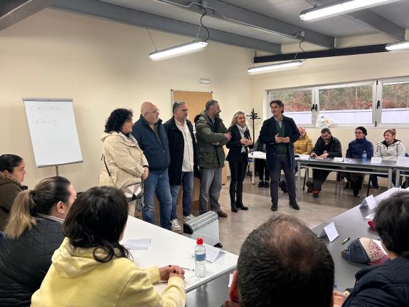 Imaxe da nova:Martina Aneiros dá a benvida en Ortigueira aos 20 alumnos que participan no obradoiro dual de emprego ‘Terras do Ortegal II’