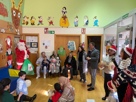 Imaxe da nova:A Xunta completa a renovación de espazos exteriores da súa escola infantil en Bande