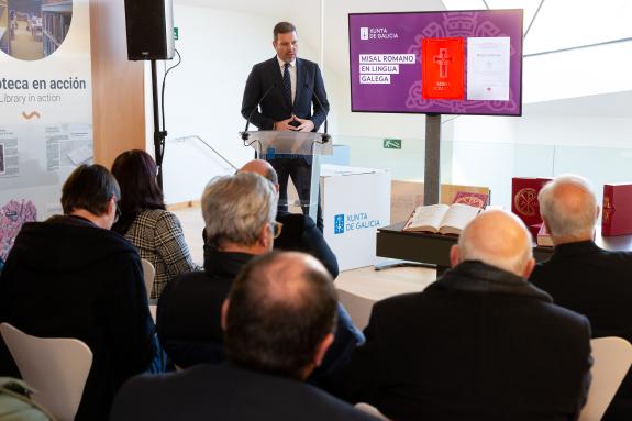 Imaxe da nova:La Xunta incentiva el uso de la lengua en las ceremonias religiosas con la publicación del misal romano en gallego