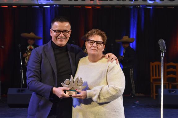 Imagen de la noticia:La Xunta participa en la entrega de los XIII 