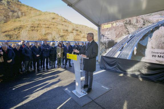 Imaxe da nova:Rueda destaca que o restablecemento completo do viaduto do Castro mellorará as conexións de Galicia coa meseta tras máis de 3 anos ...