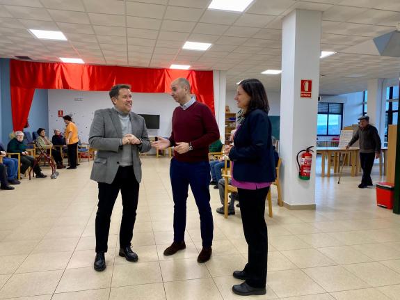 Imagen de la noticia:La Xunta financió obras de mejora de la accesibilidad en su centro de día para personas mayores de Toén