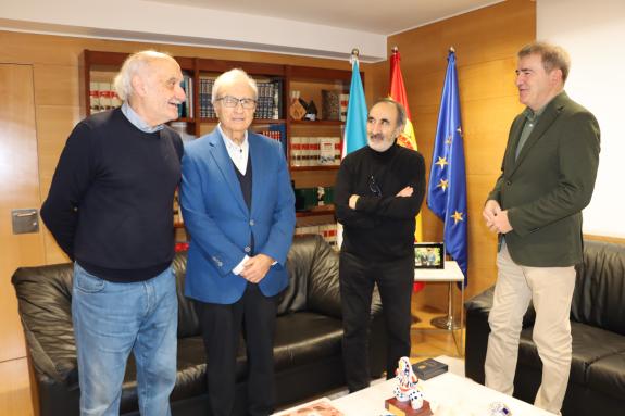 Imaxe da nova:Manuel Pardo recibe á directiva do Liceo de Ourense e ratifica o apoio da Xunta para manter todo o tecido cultural e social que xir...
