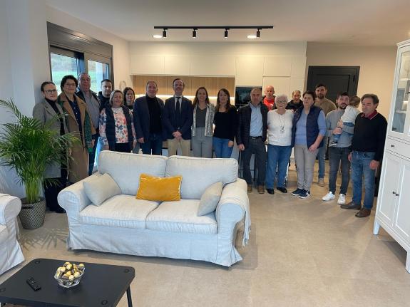 Imaxe da nova:A Xunta destaca que os veciños de Bóveda xa contan con dous novos servizos gratuítos de atención a maiores