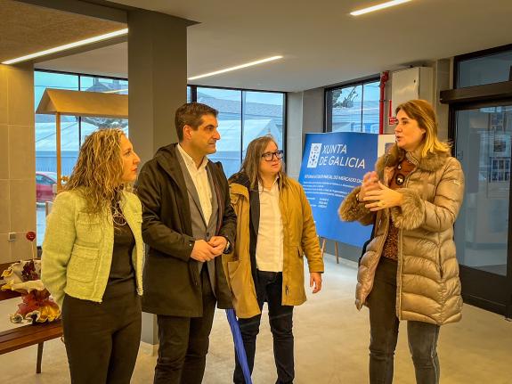 Imagen de la noticia:La Xunta ensalza las mejoras realizadas en la plaza de abastos de las Pontes para impulsar su entrada en la red de Mercados ...