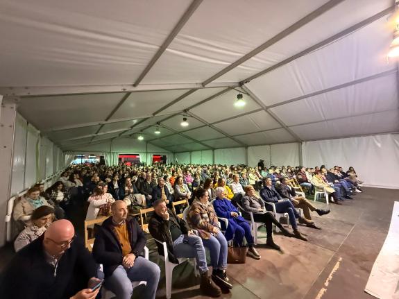 Imagen de la noticia:La Xunta participa en la XVI Fiesta del comercio organizada por la Asociación de comerciantes, industriales, servicios y aut...