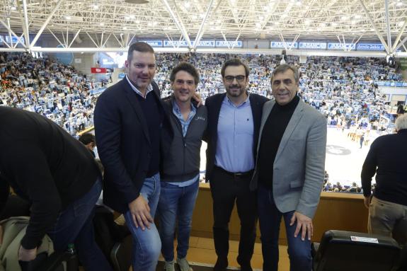 Imaxe da nova:Os conselleiros de Deportes e de Cultura asisten en Lugo ao derbi galego de baloncesto entre o Río Breogán e o Leyma Básquet Coruña