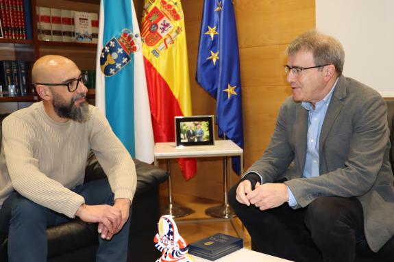 Imagen de la noticia:El delegado territorial de la Xunta en Ourense recibe al presidente de Autismo Ourense
