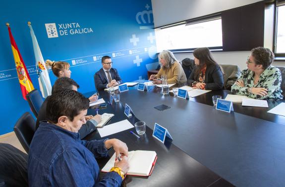 Imaxe da nova:A Xunta analiza coa Federación Galega de Redeiras Artesás O Peirao vías de colaboración a prol da súa formación e cualificación pro...