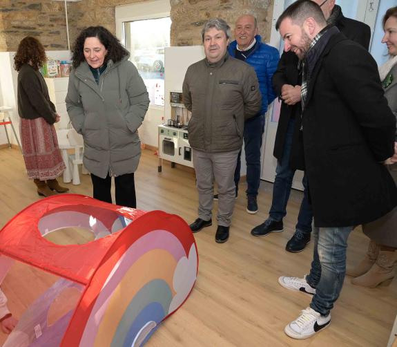 Imaxe da nova:Belén do Campo visita a nova casa niño financiada pola Xunta en Paderne