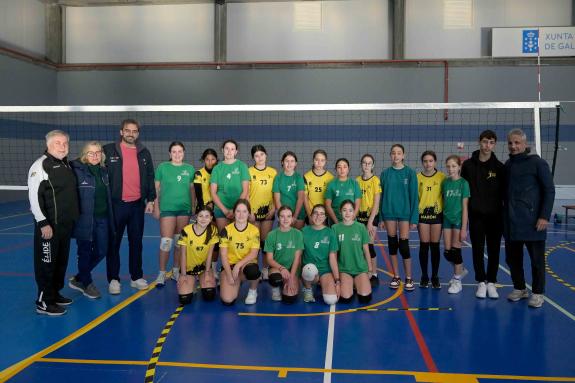 Imaxe da nova:Diego Calvo asiste á xornada da Liga escolar de voleibol da Coruña do programa Xogade