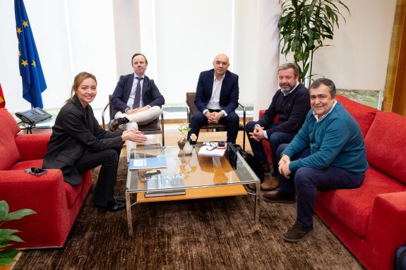 Imaxe da nova:Fabiola García coñece o proxecto da Mancomunidade de Verín para a mellora e ampliación do Centro de Información á Muller