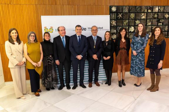 Imagen de la noticia:El conselleiro de Ciencia alaba el trabajo en beneficio de la sociedad de las siete investigadoras chicas reconocidas con lo...