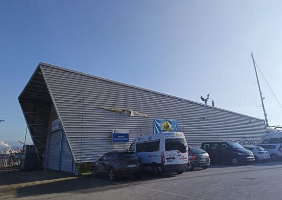 Imagen de la noticia:Portos de Galicia exime al Ayuntamiento de Poio del pago de las tasas por la escuela de remo de Combarro dado su carácter fo...