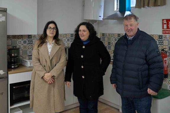 Imagen de la noticia:Belén do Campo visita la nueva casa del mayor que empezará a funcionar este año en Irixoa
