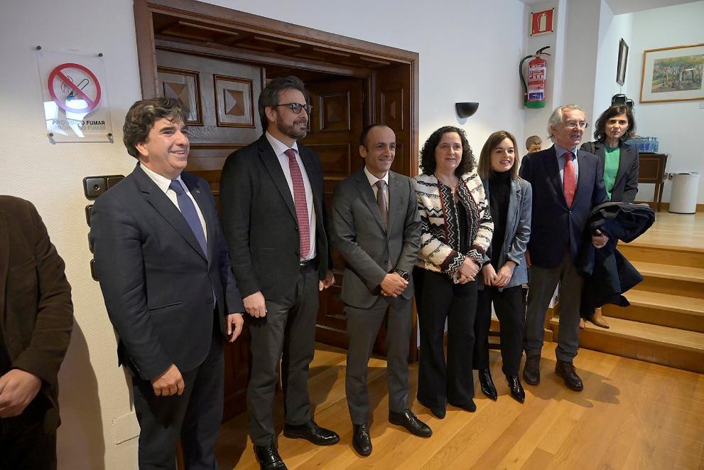Imaxe 1 de 3 asociada á nova
