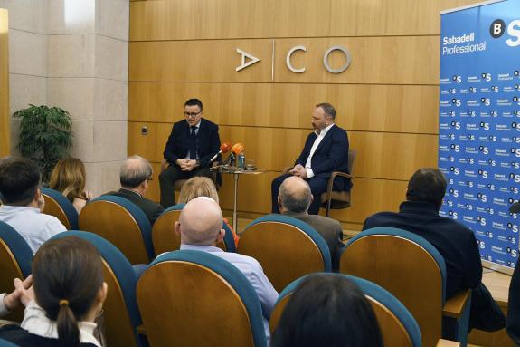 Imagen de la noticia:La Xunta refuerza la colaboración con el sector de la construcción poniendo el foco en la formación y en la atracción de tal...