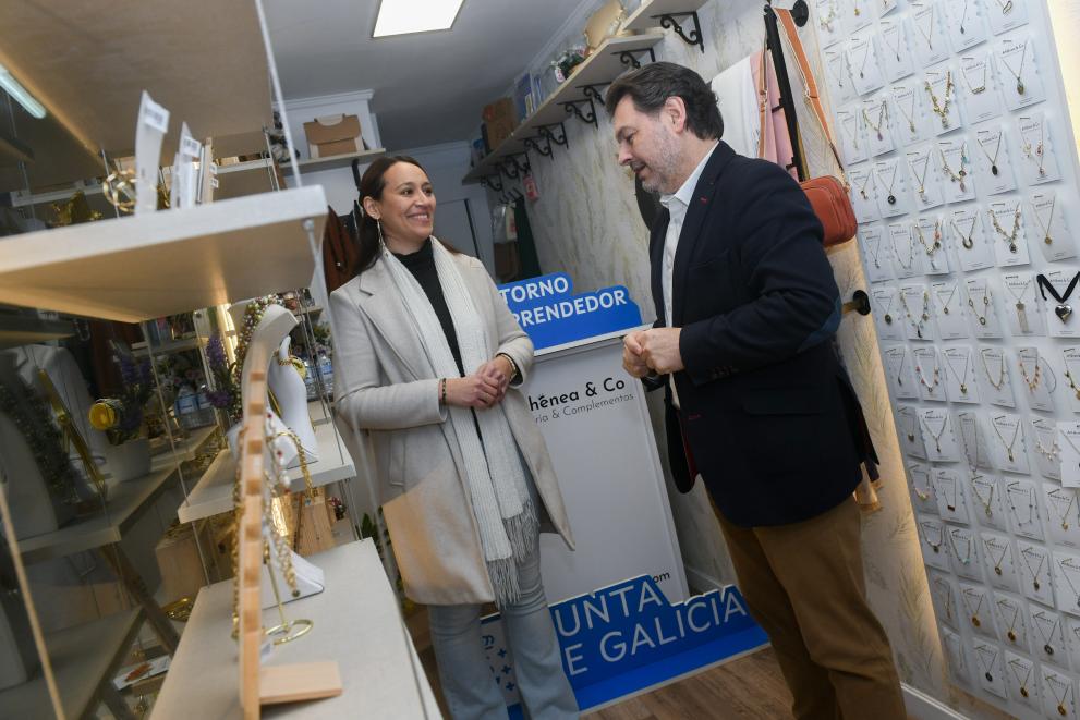 Imaxe 1 de 2 asociada á nova