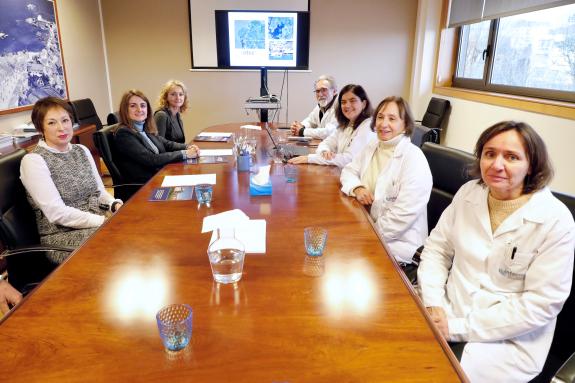 Imagen de la noticia:El Intecmar recibe a la directora ejecutiva de la AESAN para mostrar el funcionamiento del laboratorio nacional de referenci...