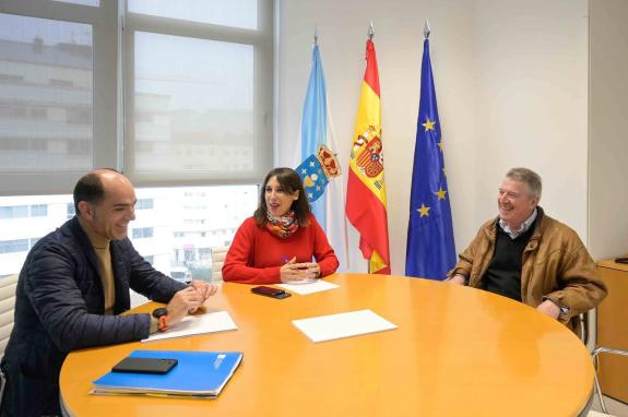 Imaxe da nova:Lorenzana subliña o compromiso da Xunta coa innovación e a internacionalización do sector forestal-madeira que representa o 12 % do...