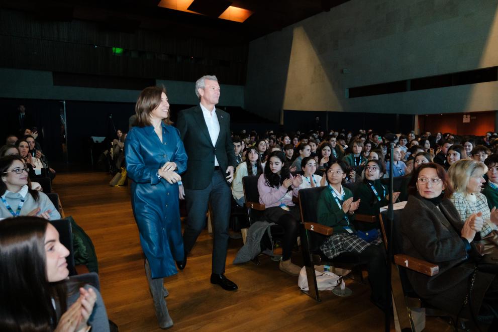 Imaxe 2 de 10 asociada á nova