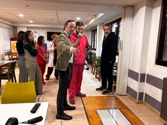 Imagen de la noticia:La Xunta conoce el modelo integrado de atención sanitaria y social del Hospital de Gijón