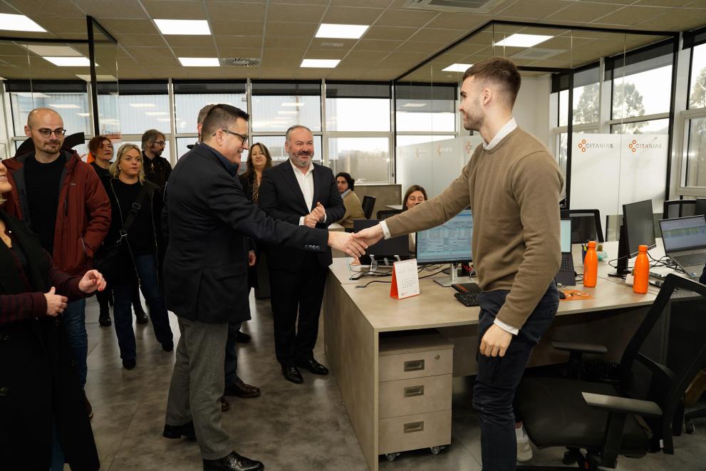 Imaxe 1 de 2 asociada á nova