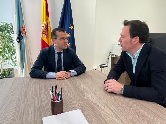 Imagen de la noticia:Xunta y AGDIS abogan por implantar en Galicia una industria inovadora y respetuosa con el medio ambiente