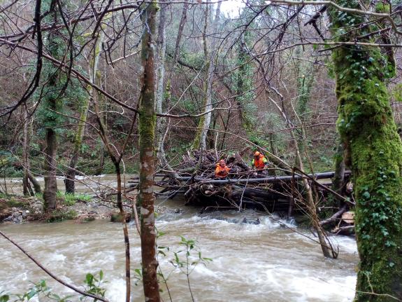 Imagen de la noticia:La Xunta realiza labores de conservación en varios ríos en el ayuntamiento de Ortigueira que suman 9,5 km