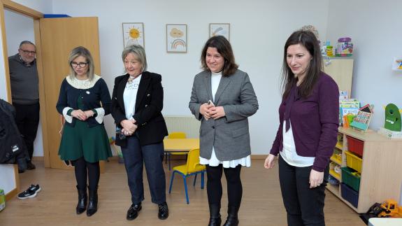 Imaxe da nova:A Xunta salienta o servizo gratuíto e personalizado que ofrece a Udiaf Deza, que atende ao mes a unha media de 90 familias da comar...