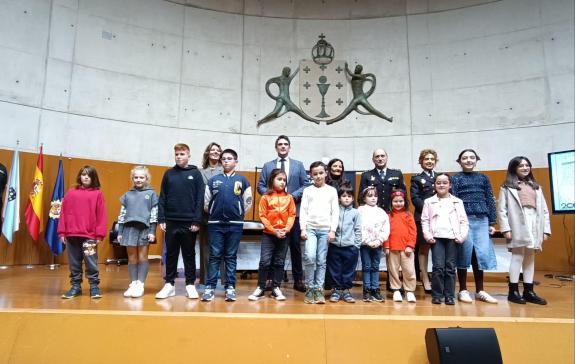 Imagen de la noticia:La delegación de la Xunta en Lugo acoge la entrega de premios del concurso infantil de dibujo con motivo del bicentenario de...