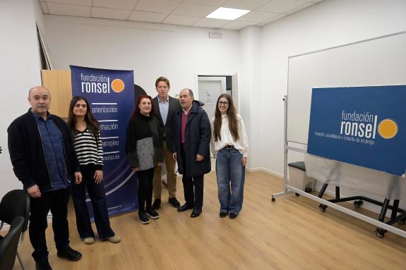 Imagen de la noticia:La Xunta destaca el papel de la Fundación Ronsel en la mejora de la empleabilidad de las personas en situación de vulnerabil...