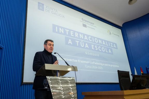Imaxe da nova:Román Rodríguez gaba os programas de intercambio no ensino como “unha oportunidade” para que Galicia sexa “exportadora de boas prác...