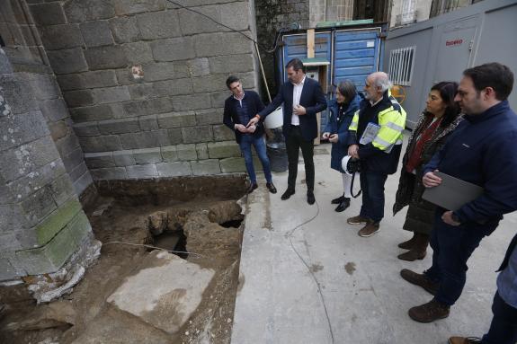 Imaxe da nova:As obras da Xunta na catedral de Lugo sacan á luz un tramo da cloaca romana do século IV