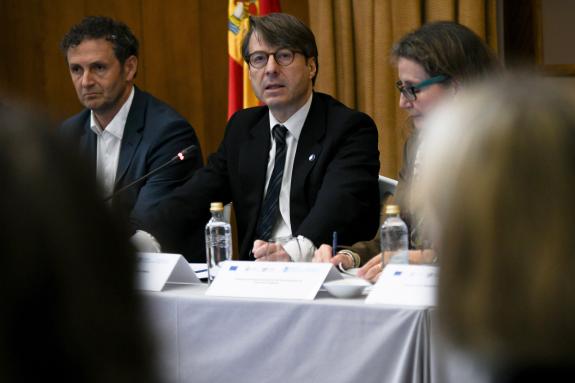 Imagen de la noticia:Miguel Corgos aboga por un modelo de gestión compartida de los fondos europeos