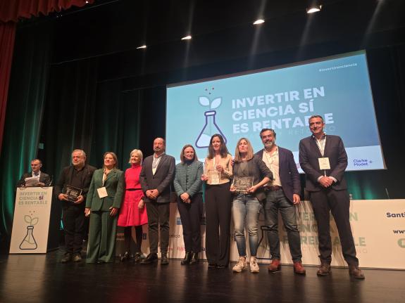 Imagen de la noticia:Xosé Merelles y Covadonga Toca entregan los premios ‘Invertir en Ciencia sí es rentable’