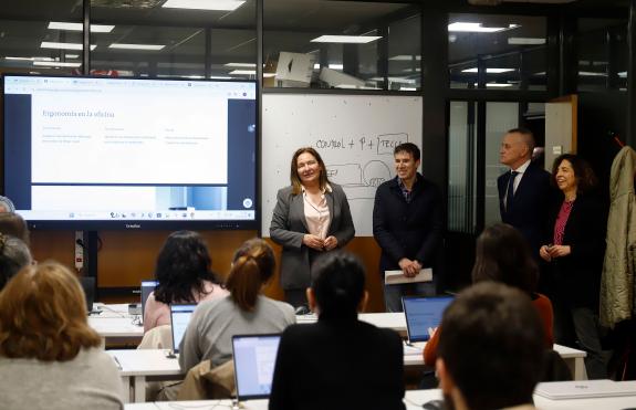 Imagen de la noticia:Los cursos AFD de la Xunta en Vigo elevan la inversión hasta los 13,7 M€ para formar la cerca de 4.500 personas desempleadas