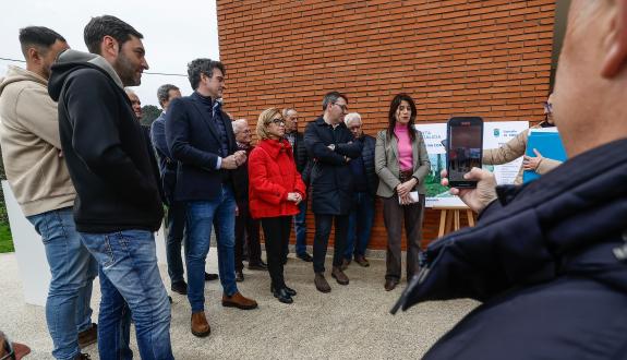 Imaxe da nova:A Xunta colabora co Concello de Ribadeo no acondicionamento da contorna da igrexa de Santalla