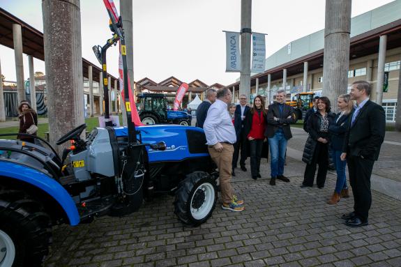 Imaxe da nova:Rueda visita en Silleda a feira CIMAG-Gandagro, escaparate tecnolóxico para o sector agrogandeiro