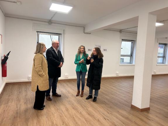 Imagen de la noticia:La Xunta invierte cerca de 50.000 € en el acondicionamiento de la antigua casa del conserje del IES Catabois para habilitar ...