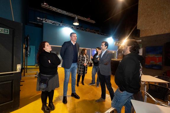 Imagen de la noticia:López Campos subraya la labor de las salas privadas de artes escénicas en la creación de públicos para las producciones gall...