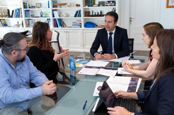 Imagen de la noticia:Alfonso Villares aborda con Fundamar los proyectos en marcha y estudia vías de colaboración con la entidad