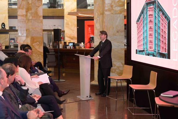 Imaxe da nova:Miguel Corgos equipara o edificio do Banco Pastor no seu centenario á capacidade de Galicia para xerar riqueza e crecemento