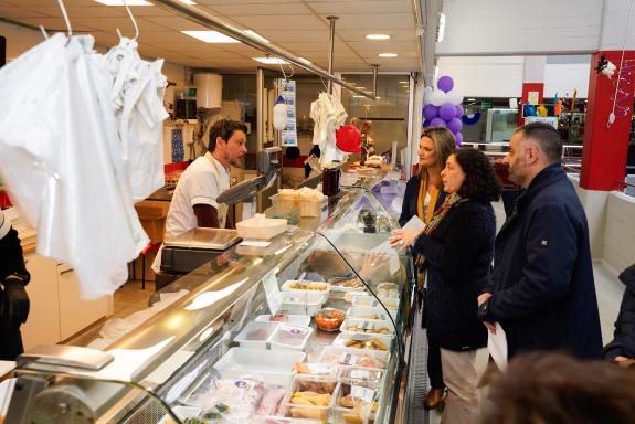 Imagen de la noticia:Belén do Campo anuncia la convocatoria de las ayudas de 3,3 M€ para potenciar las plazas de abastos gallegas