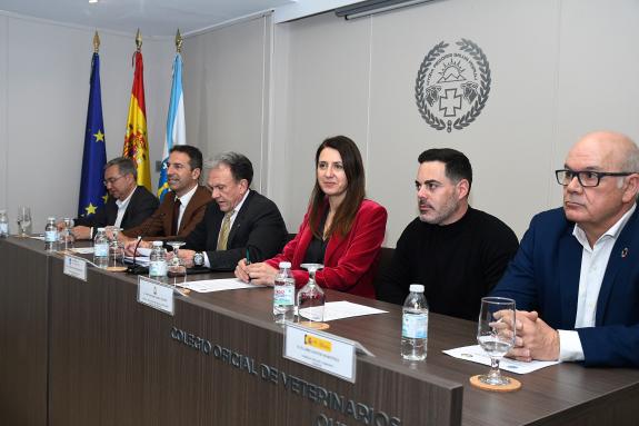 Imaxe da nova:A Xunta asiste á presentación dos novos cargos do Consello Galego de Colexios Veterinarios