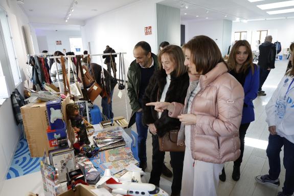 Imaxe da nova:A Xunta salienta que a alta participación no mercado circular do Tinglado de Ferrol demostra o compromiso da cidadanía co consumo r...