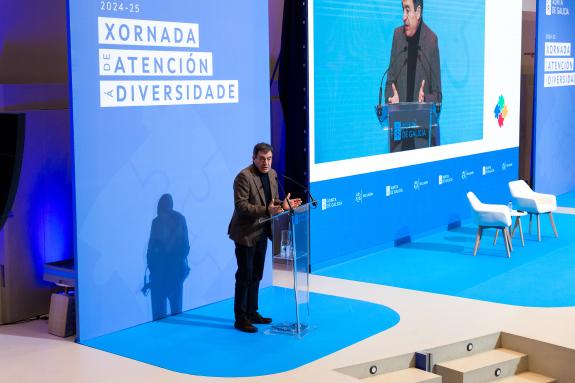Imaxe da nova:Román Rodríguez aposta por seguir reforzando a inclusión como sinal de identidade do ensino galego