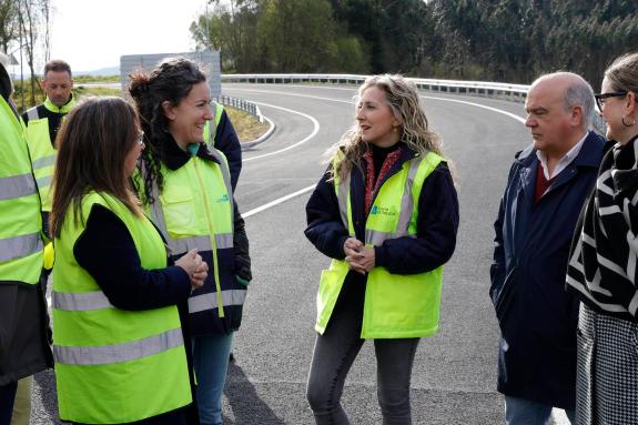Imaxe da nova:A Xunta pon en servizo a partir do mércores a nova vía de acceso executada entre a estrada autonómica AC-116 e o polígono industria...