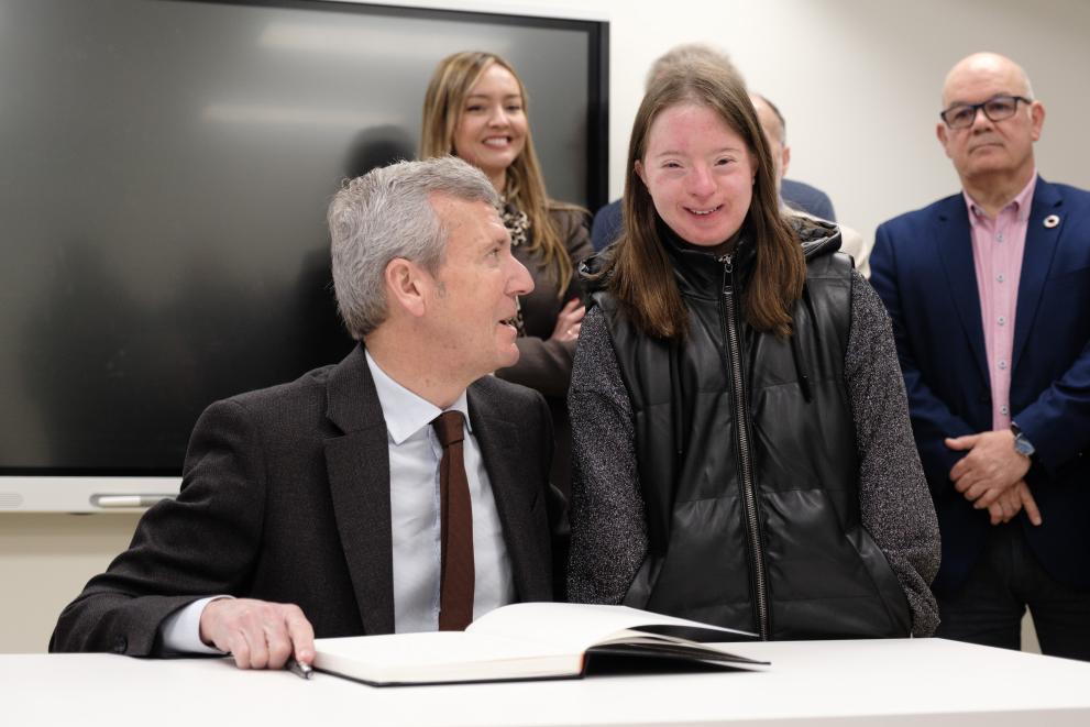 Imaxe 4 de 11 asociada á nova